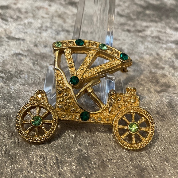 Vintage Gold Model T Car with Green Crystals Pin - Picture 1 of 2